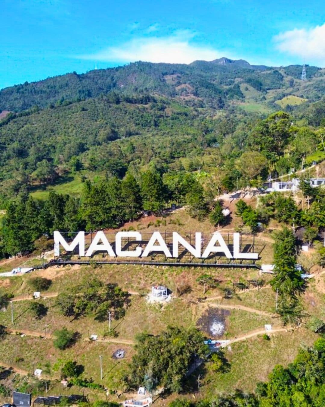 Pasadía a Macanal, Boyacá: Cascada, Lancha y Miradores