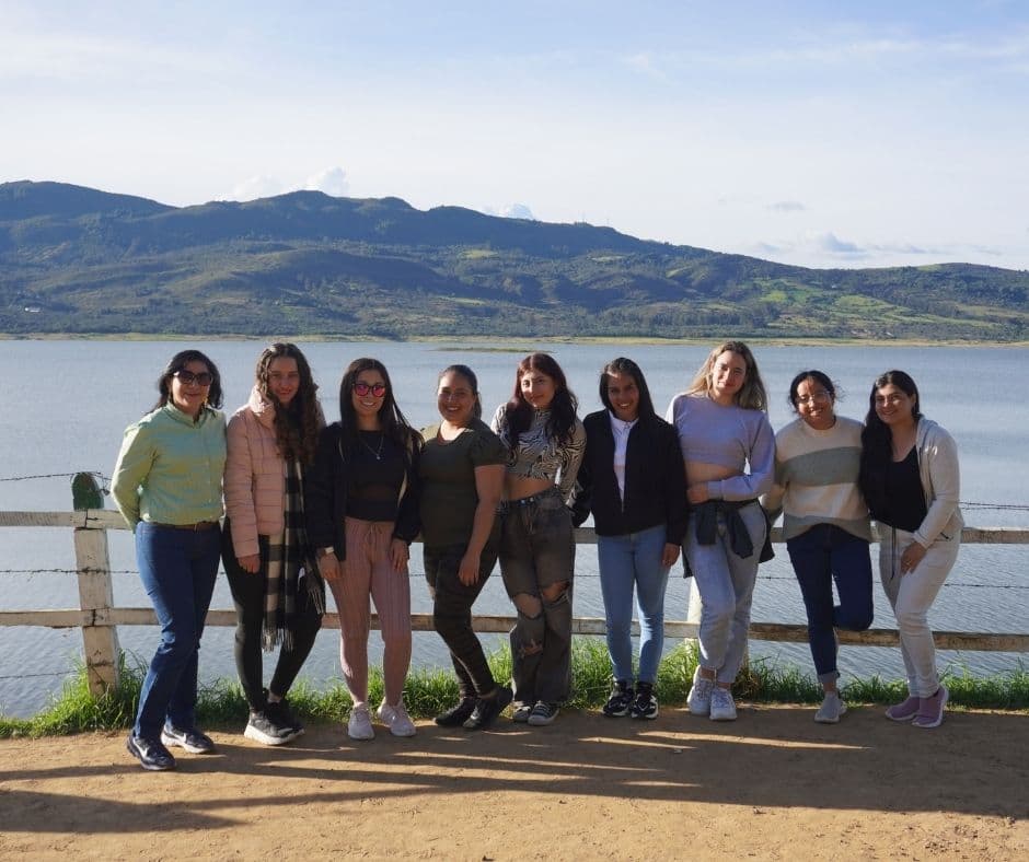 Guatavita: Laguna Sagrada, Casa Loca, Deslizadero Arcoíris y Pueblo