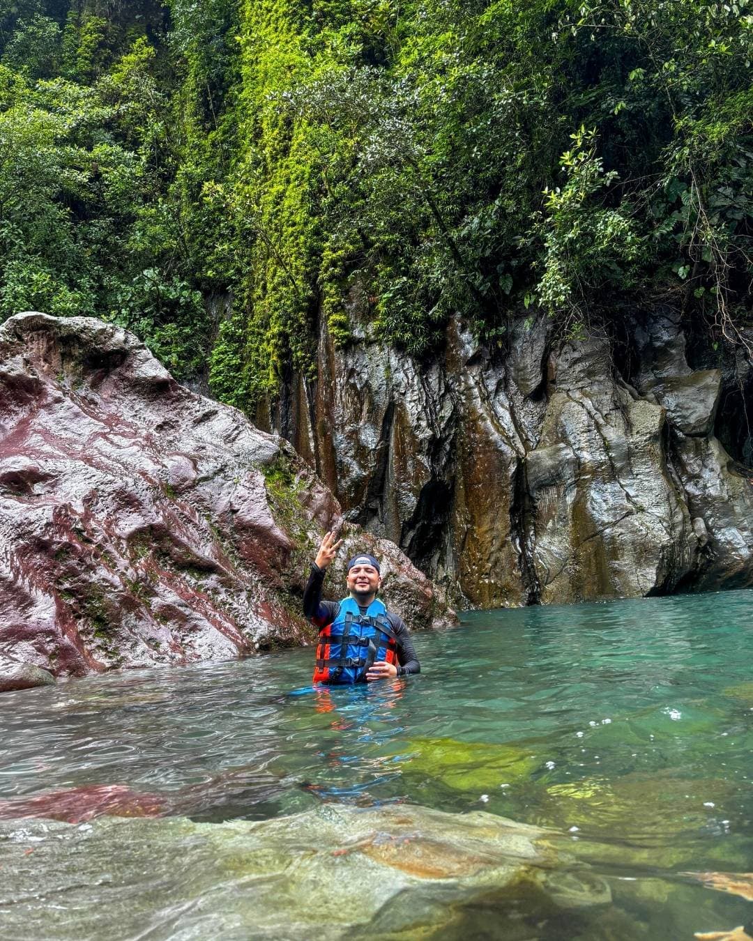 Huellas de Dinosaurio, Pozo de La Calavera y Cascadas del Embalse La Esmeralda