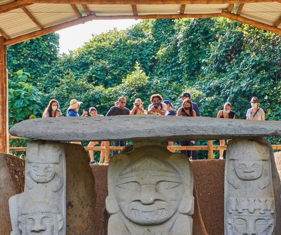 San Agustín, Huila: Arqueología, Cascadas y La Mano del Gigante